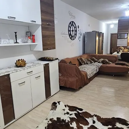 Quiet Comfortable Ac Single Bed *