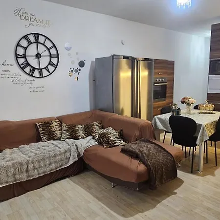 Guest house Quiet Comfortable Ac Single Bed *
